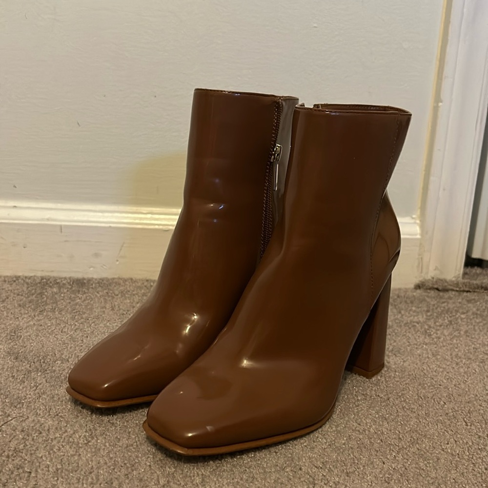Jlo brown patent leather 7.5 boots